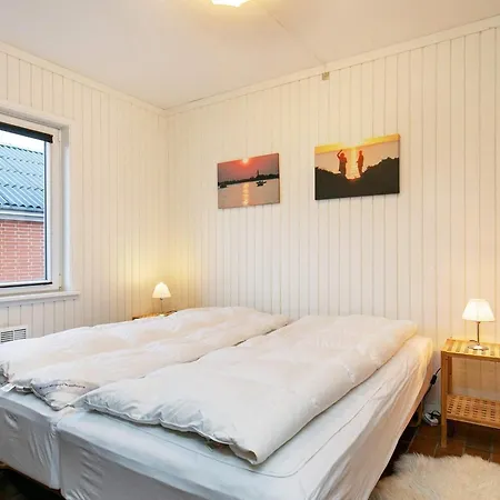 Apartment Xxv *